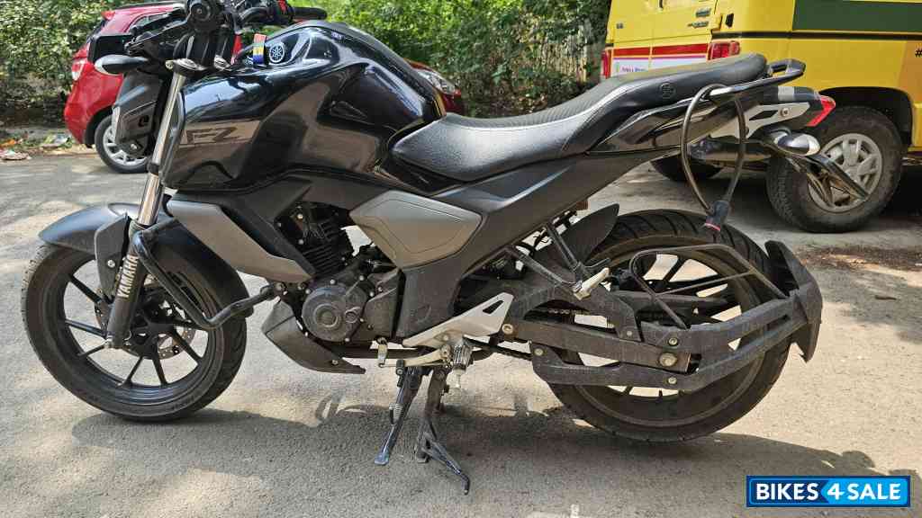 Yamaha FZ FI V3 BS6