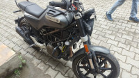 Husqvarna Svartpilen 250