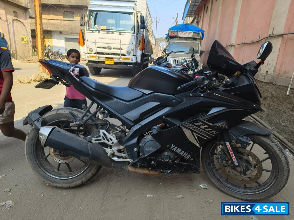 Mat Black Yamaha YZF R15 V3 BS6