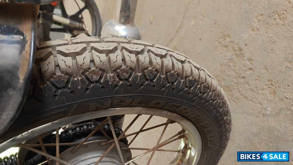 Black Royal Enfield Bullet Standard 350 Black Royal Enfield Bullet Standard 350