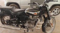 Black Royal Enfield Bullet Standard 350