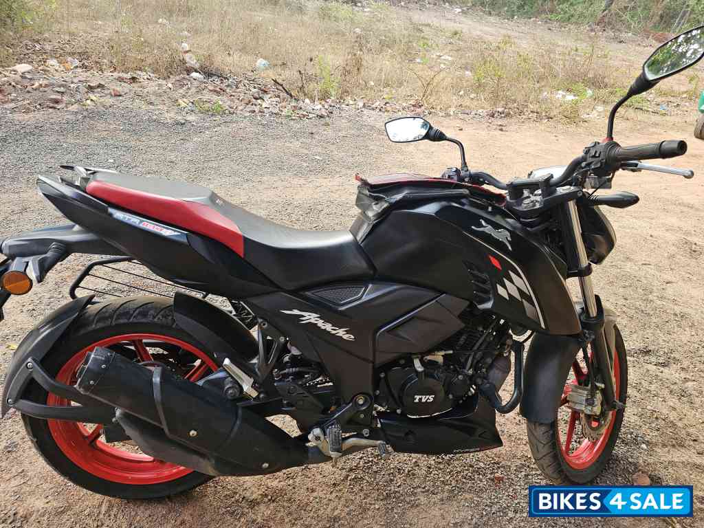 Matte Black TVS Apache RTR 160 4V Special Edition Matte Black TVS Apache RTR 160 4V Special Edition