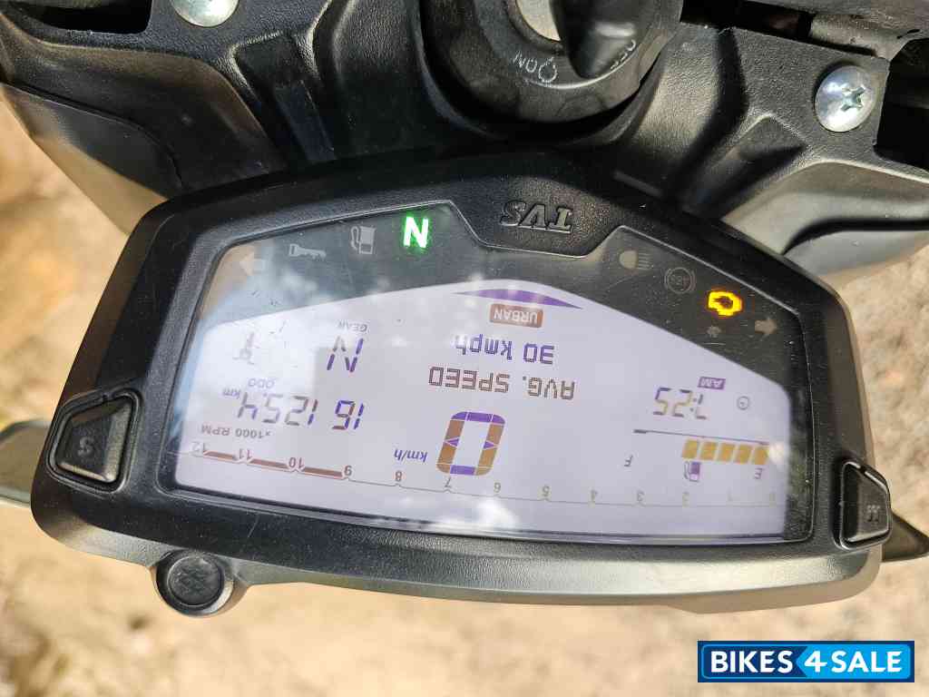 Matte Black TVS Apache RTR 160 4V Special Edition Matte Black TVS Apache RTR 160 4V Special Edition