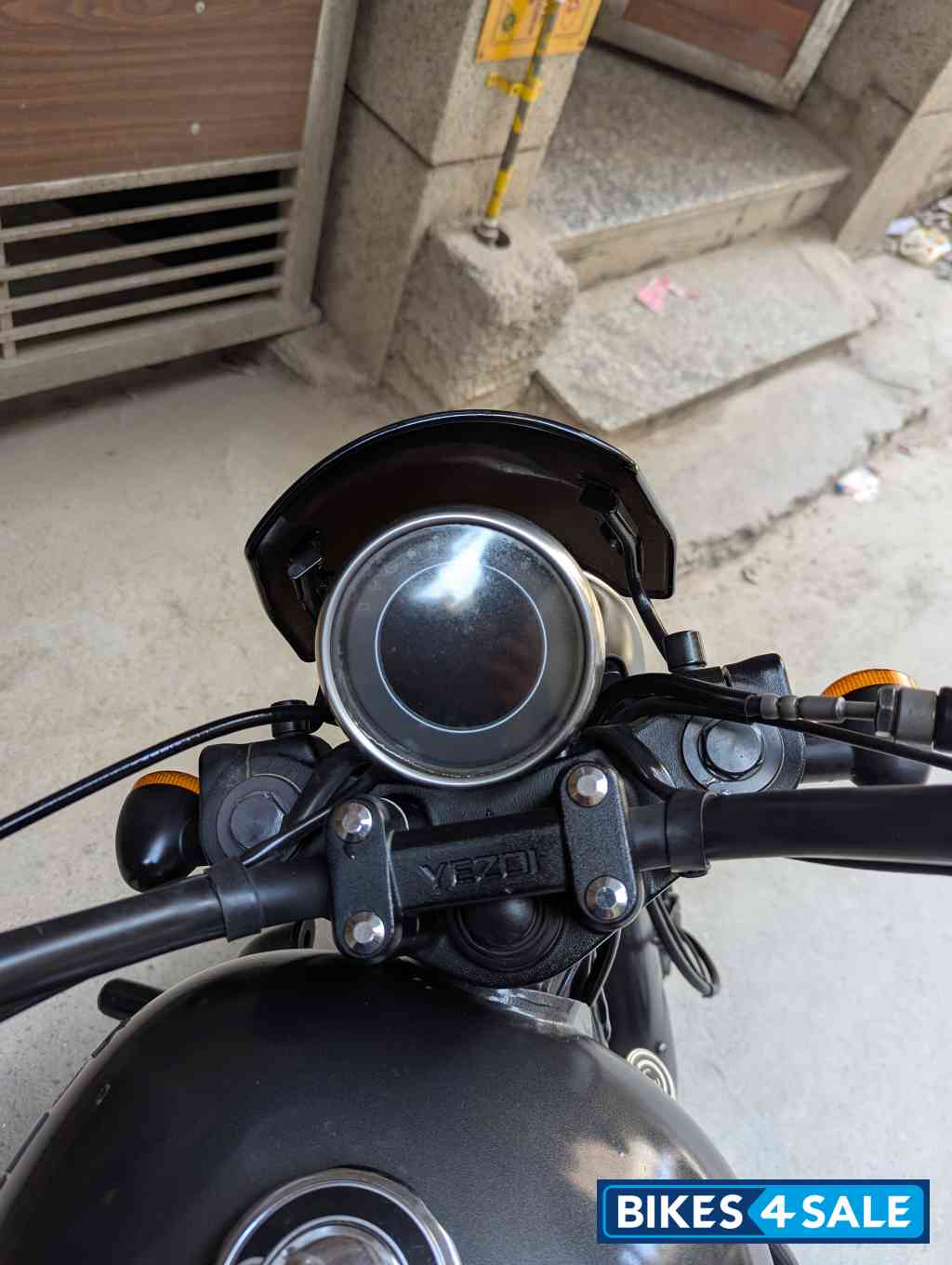 Yezdi Roadster Dark