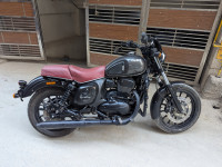 Yezdi Roadster Dark