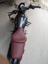 Yezdi Roadster Dark