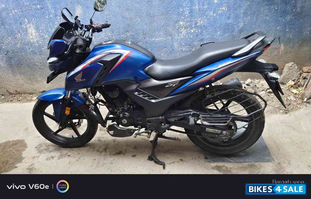 Blue Nd Black Honda SP160 Single Disc