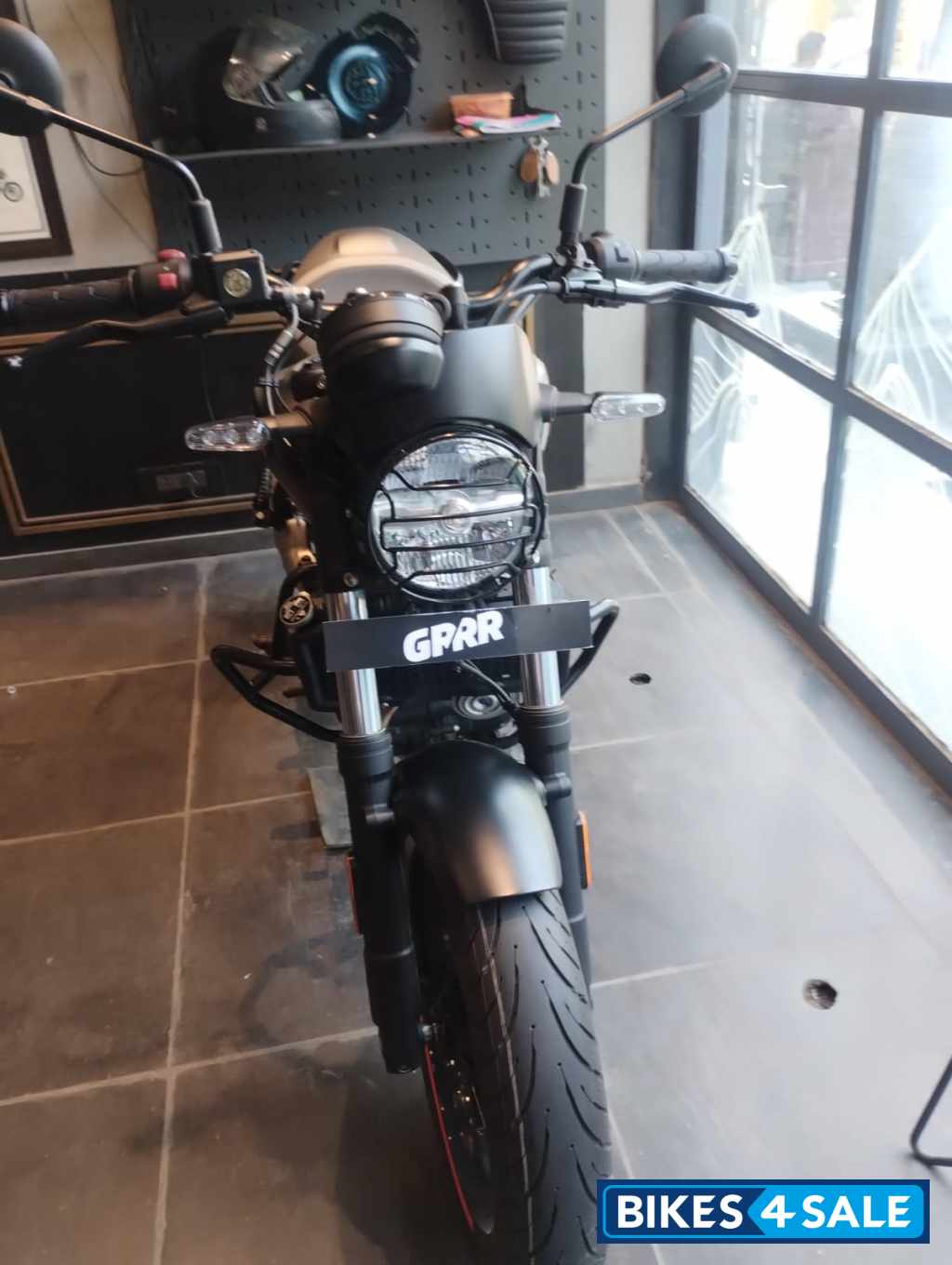 Royal Enfield Guerrilla 450 Apex 2026