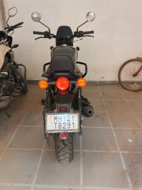 Dappered Gray Royal Enfield Hunter 350 2025