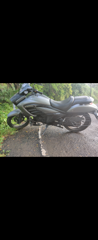 Suzuki Intruder 150