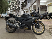 Yamaha R15 V4