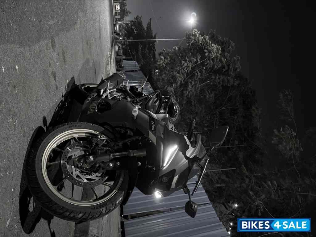 Yamaha R15 V4
