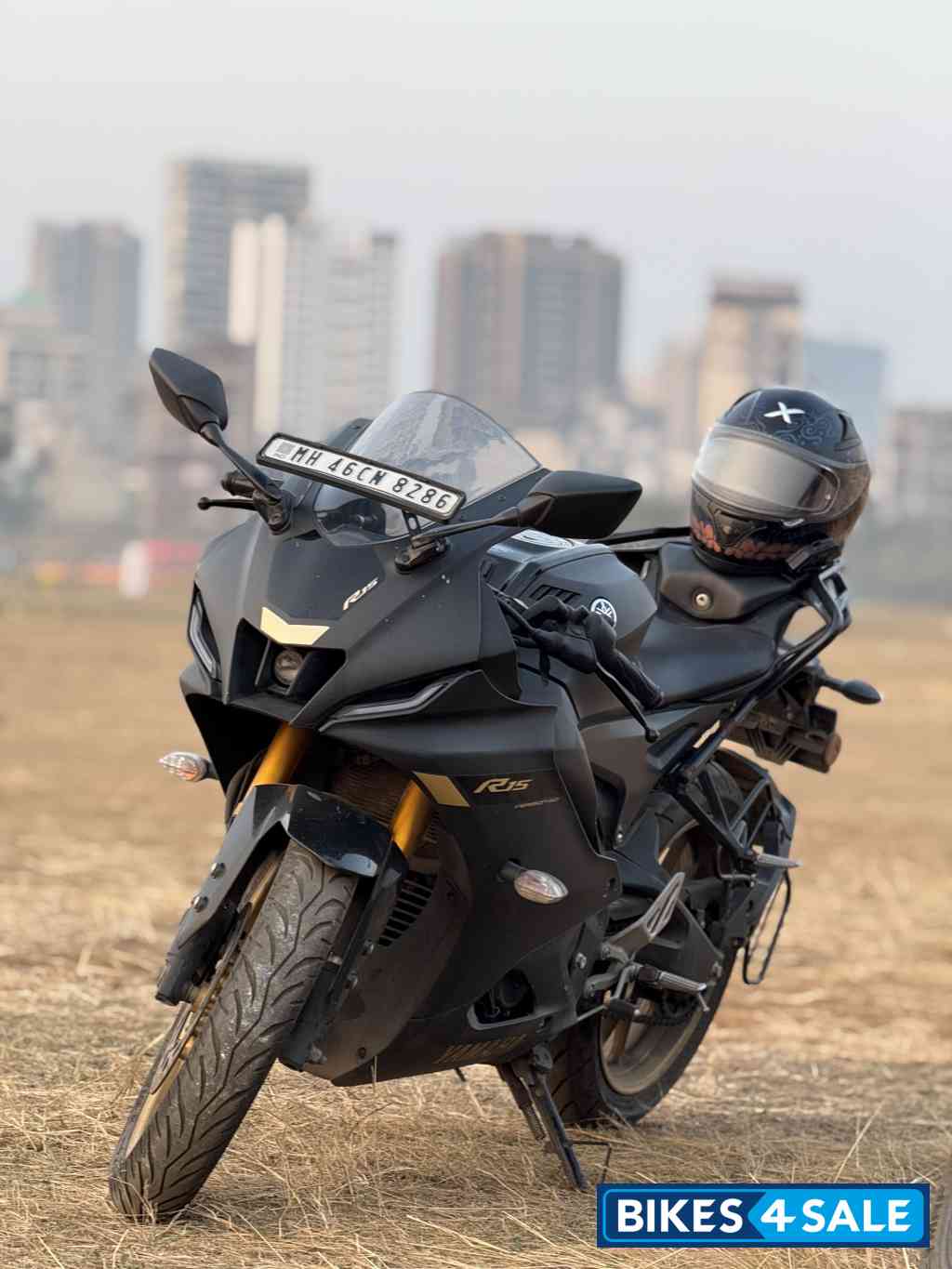 Yamaha R15 V4