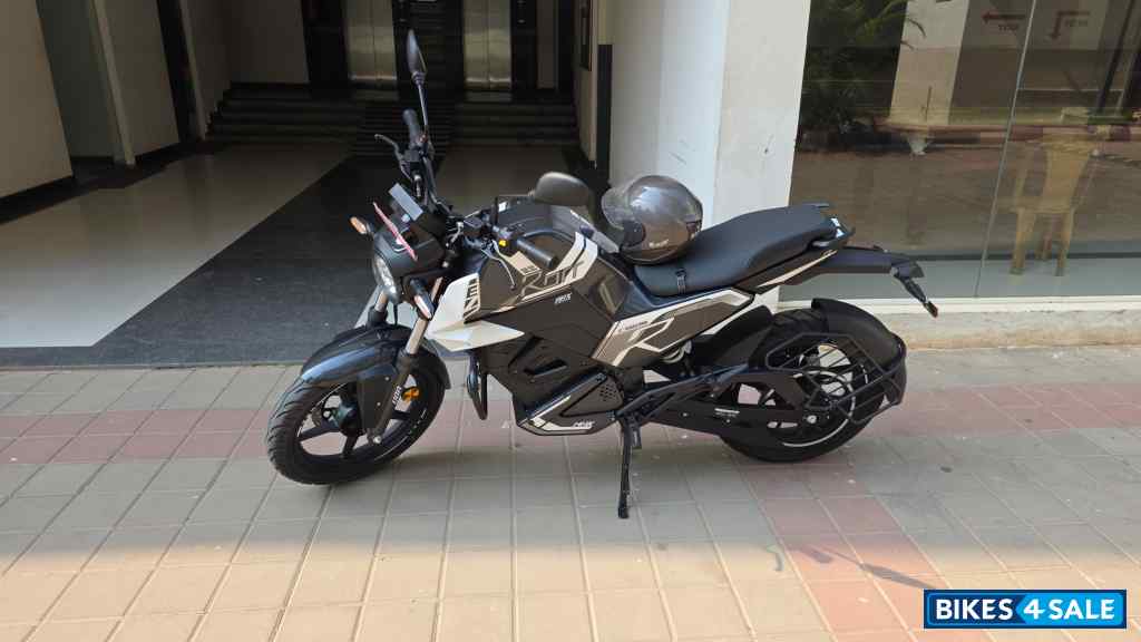 White Oben EV Rorr EZ Sigma