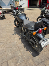 Rebal Black Royal Enfield Hunter 350 2025
