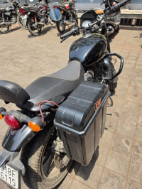Rebal Black Royal Enfield Hunter 350 2025