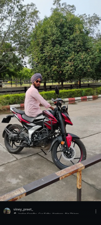 Bajaj Pulsar N125  Model