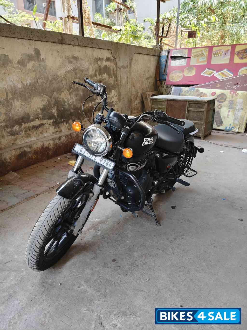 Royal Enfield Meteor 350 Fireball Royal Enfield Meteor 350 Fireball