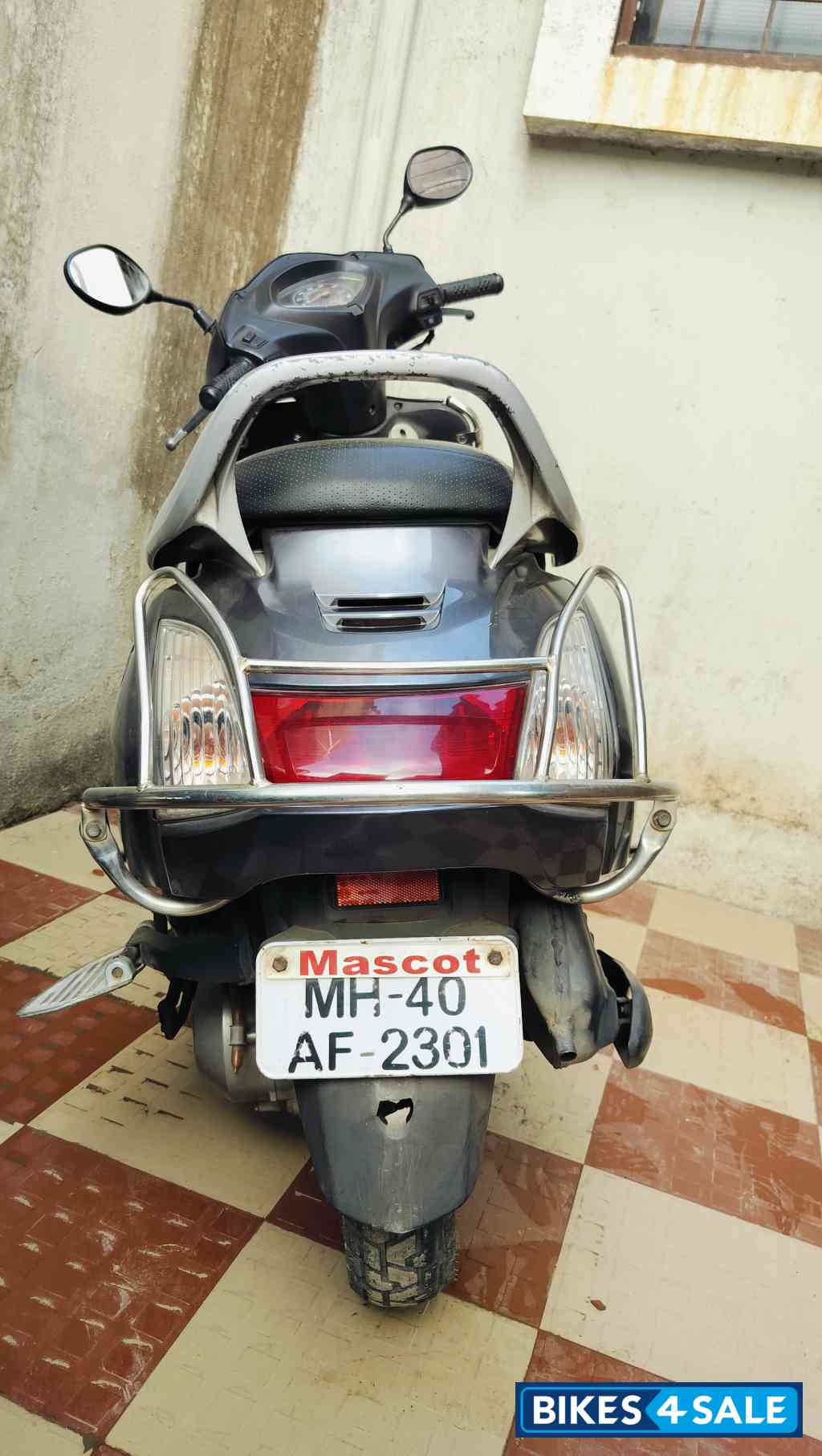 Metalic Gray Honda Activa