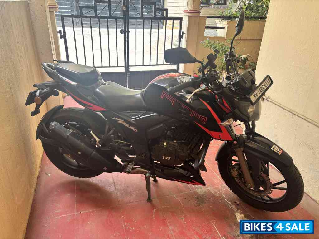 Black TVS Apache RTR 200 4V ABS