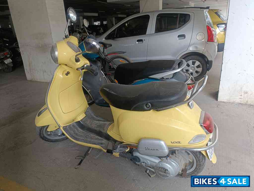 Vespa VXL 125