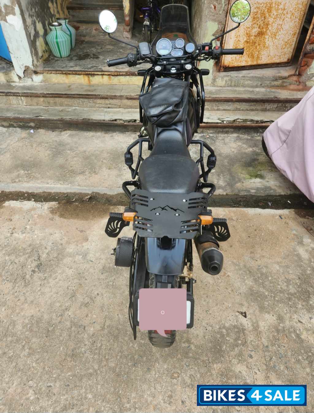 Granite Black Royal Enfield Himalayan BS VI Granite Black Royal Enfield Himalayan BS VI