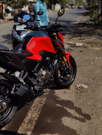 Red Honda CB300F Deluxe