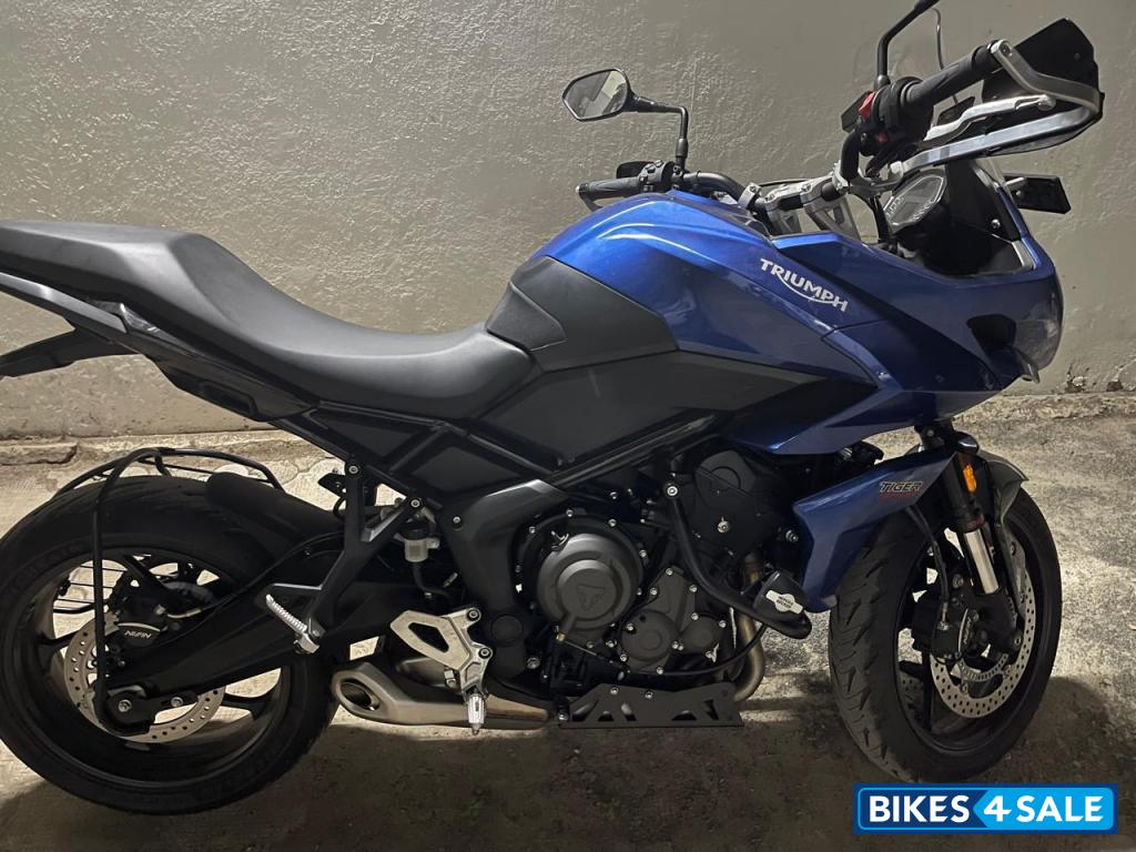 Blue Triumph Tiger Sport 660 Blue Triumph Tiger Sport 660