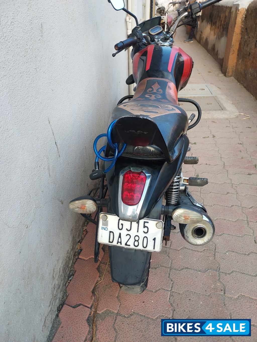 Red And Black Bajaj V15 Red And Black Bajaj V15