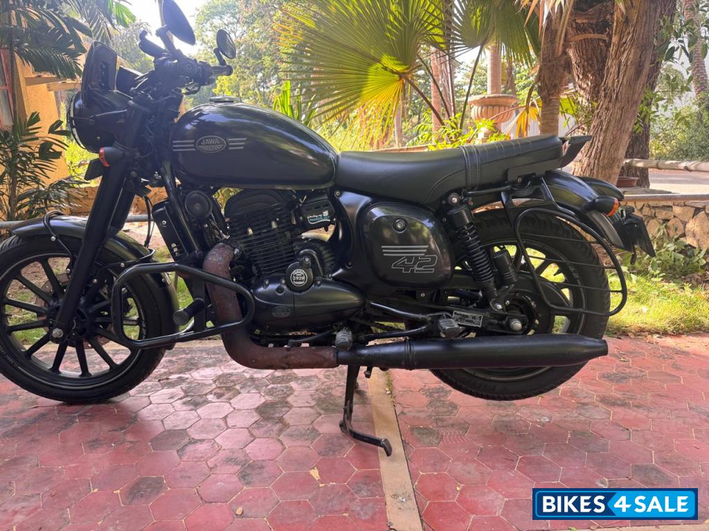 Matt Black Jawa 42 Dual Channel ABS AllStar Black