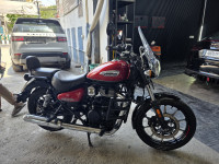 Supernova Red Royal Enfield Meteor 350