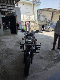 Supernova Red Royal Enfield Meteor 350