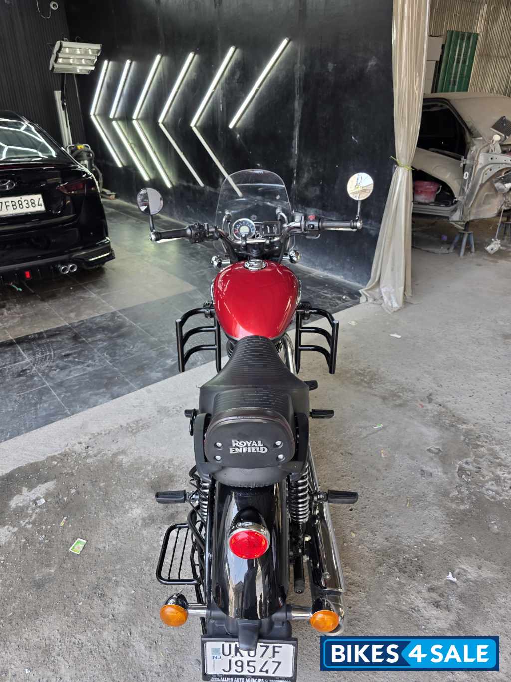 Supernova Red Royal Enfield Meteor 350