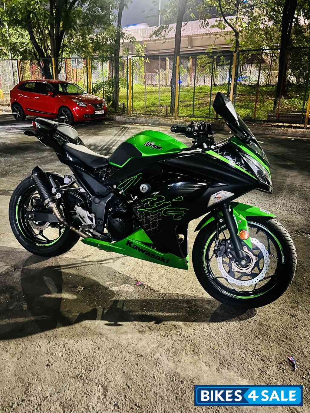 Lime Green Kawasaki Ninja 300 BS6 Lime Green Kawasaki Ninja 300 BS6