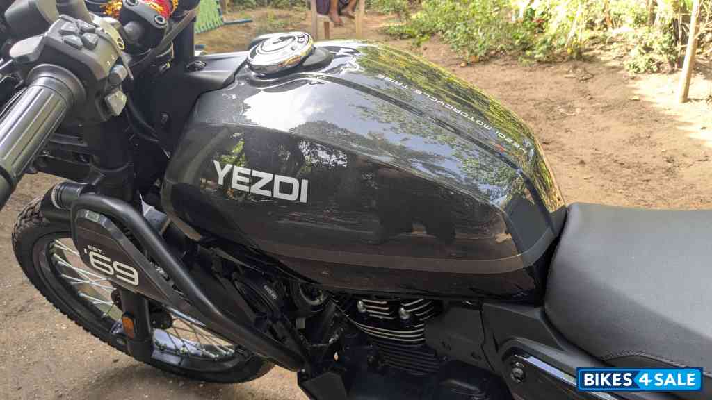 Wolf Grey Yezdi Adventure Twin Headlight Wolf Grey Yezdi Adventure Twin Headlight