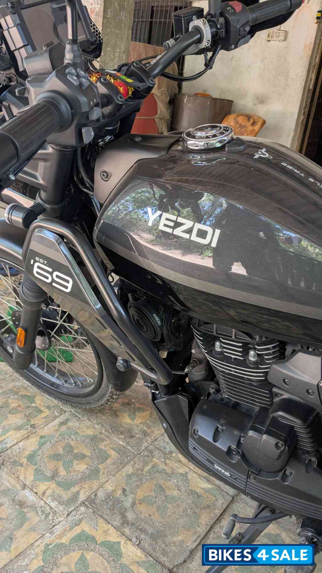 Wolf Grey Yezdi Adventure Twin Headlight Wolf Grey Yezdi Adventure Twin Headlight