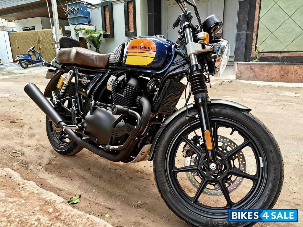 Blue Royal Enfield Interceptor 650 Twin