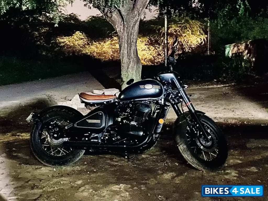 Stealth Jawa Perak BS6