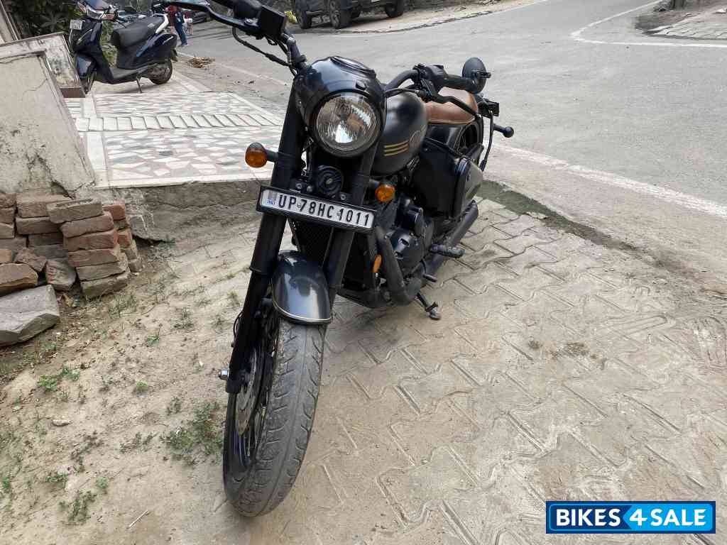 Stealth Jawa Perak BS6