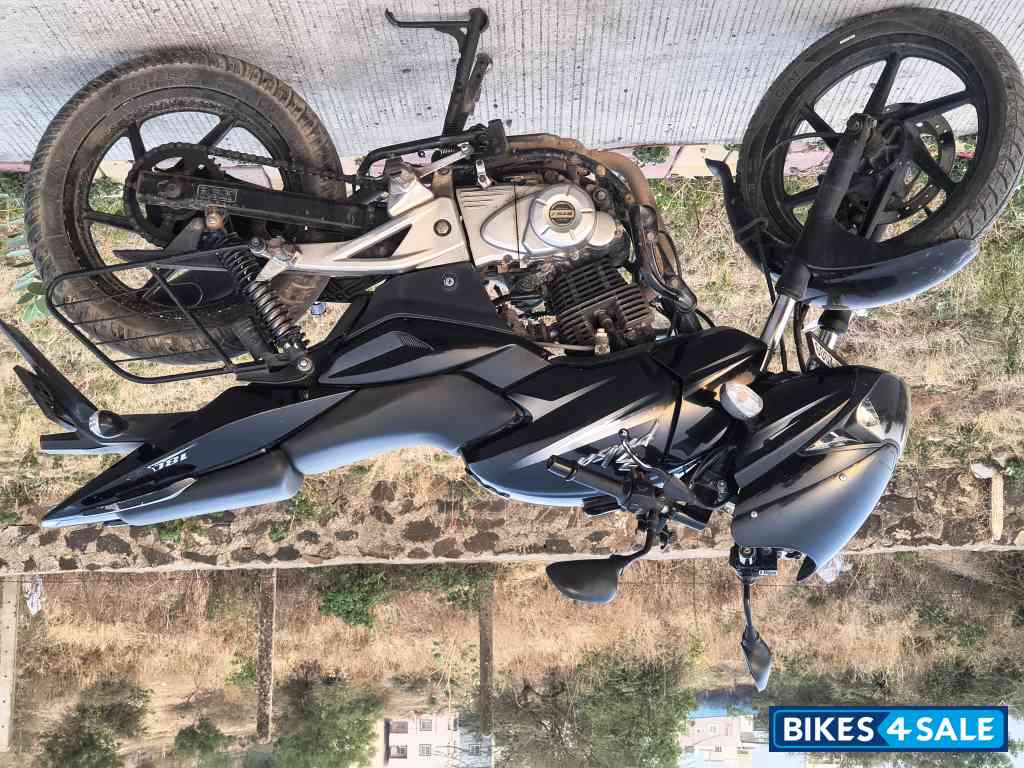 Black Bajaj Pulsar 180 DTSi Black Bajaj Pulsar 180 DTSi