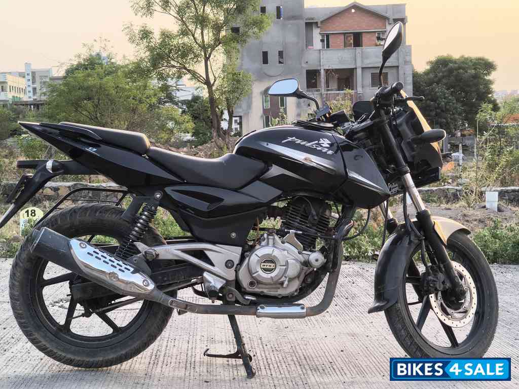 Black Bajaj Pulsar 180 DTSi Black Bajaj Pulsar 180 DTSi
