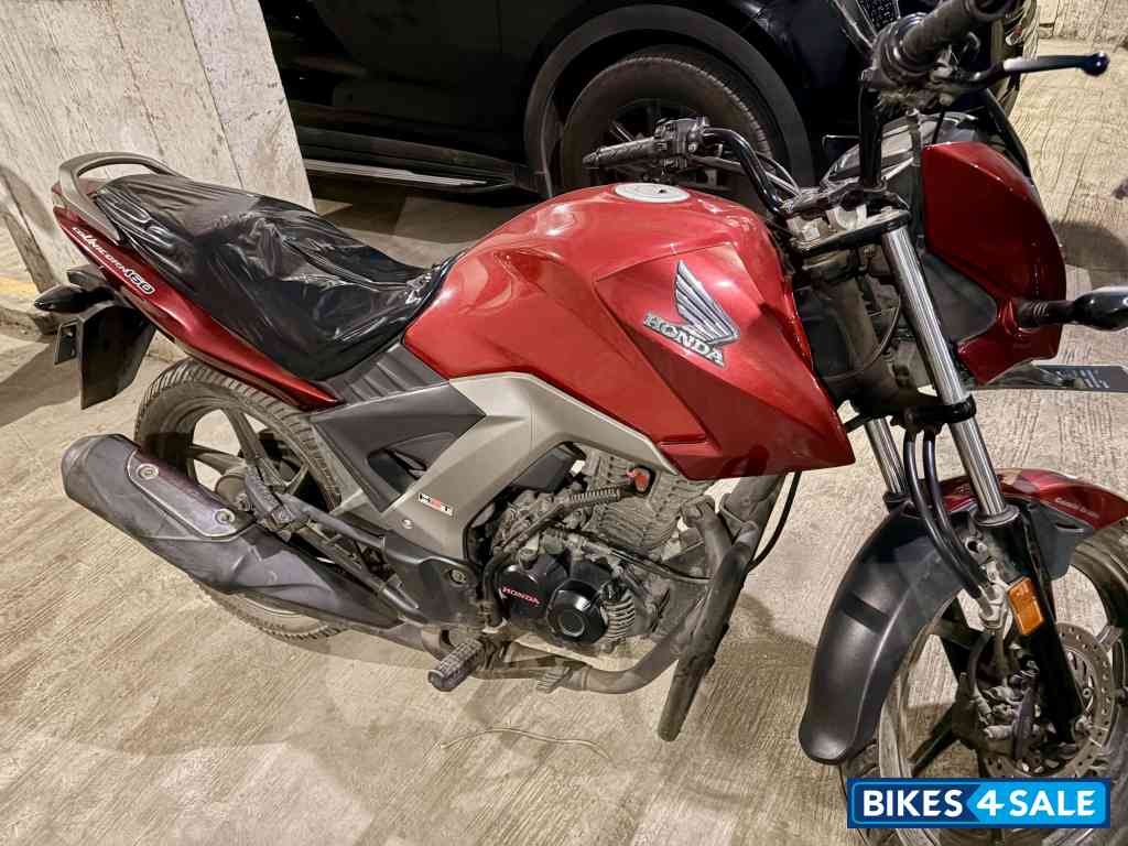 Red Honda CB Unicorn 160 Red Honda CB Unicorn 160
