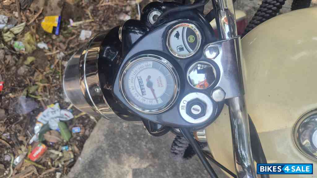 Royal Enfield Classic 500