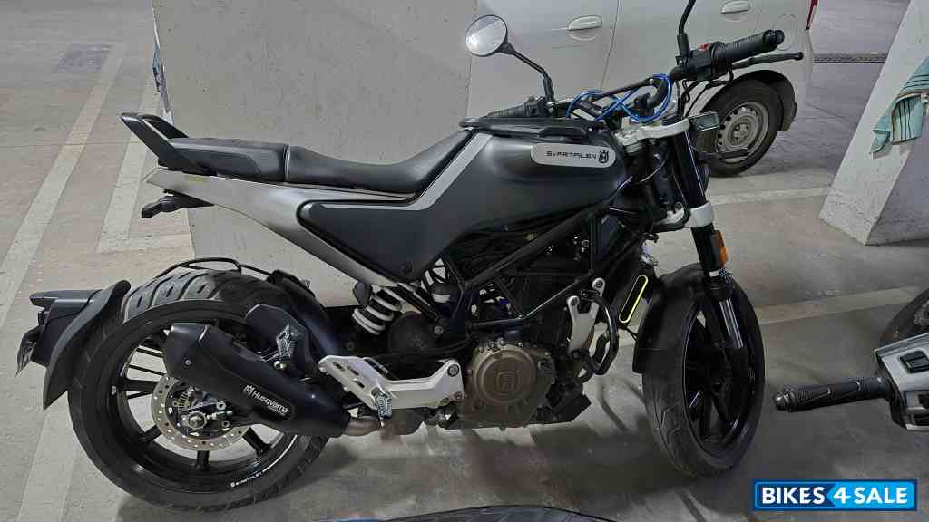 Husqvarna Svartpilen 250
