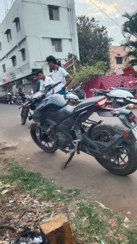 Black Yamaha MT-15 BS6