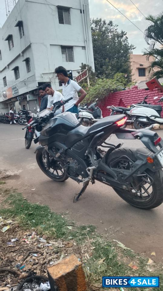 Black Yamaha MT-15 BS6 Black Yamaha MT-15 BS6