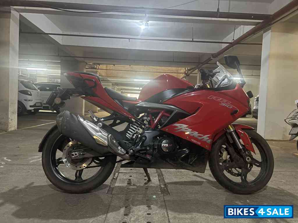 Red TVS Apache RR 310