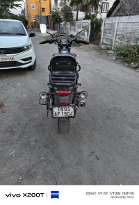Red Bajaj Avenger Street 160 BS6