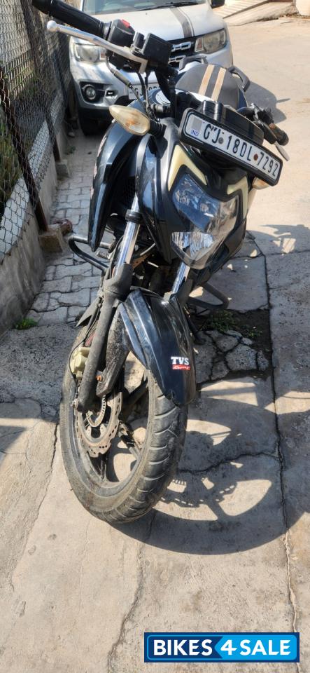 TVS Apache RTR 160 4V