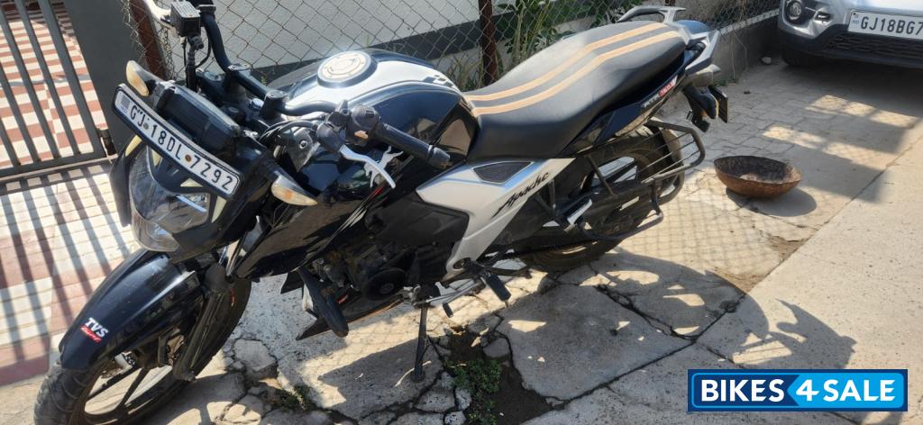 TVS Apache RTR 160 4V